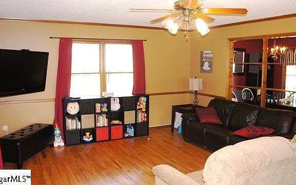 5th image of 102 Kestrel Ct