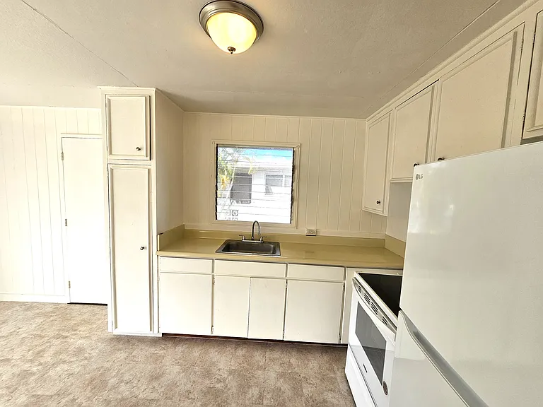 45-119 Waikapoki Rd #C — Photo 4