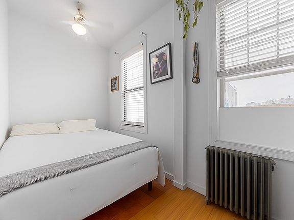 4th image of 638 Grand St APT 3