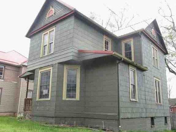 5th image of 914 Stewart Ave