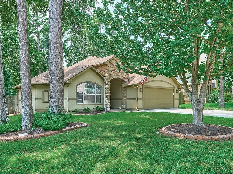 13613 Vail Dr — Photo 1