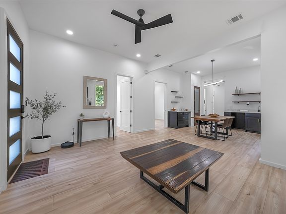 2nd image of 3608 Metropolitan Ave