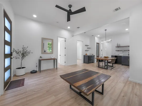 3608 Metropolitan Ave, Dallas, TX 75210
