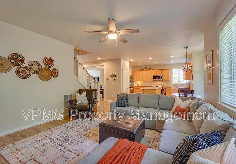 2835 Nw Hl — Photo 12