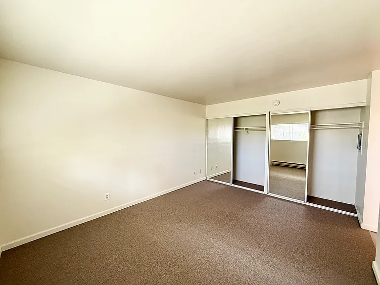 Mosaic Apartments — Photo 18