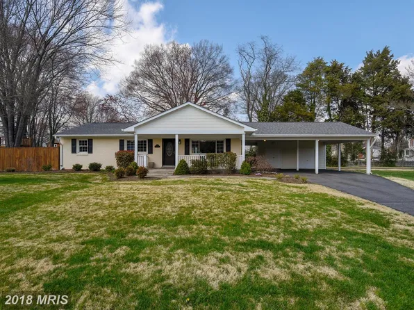 8921 Fort Hunt Rd, Alexandria, VA 22308