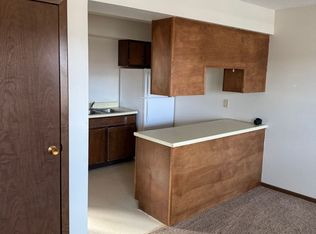 1210 N 39th St #6, Grand Forks, ND 58203