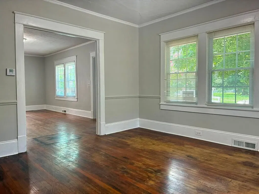 1011 Richard Street — Photo 4