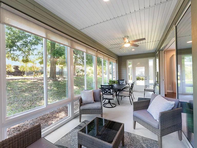 3441 NW 56th Ave — Photo 43