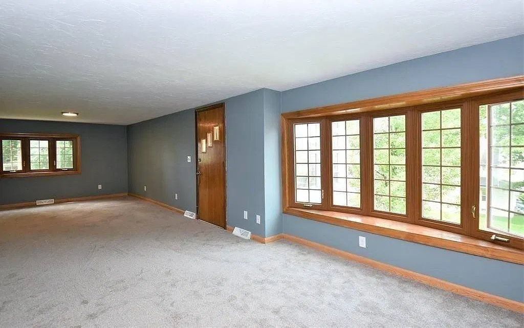 3 bed, 1406 sqft, $2,200 — Photo 1