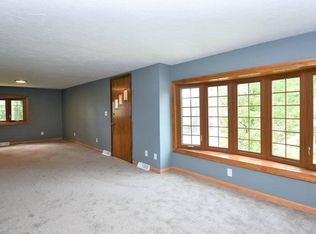 63 Standish St APT 1, Worcester, MA 01604