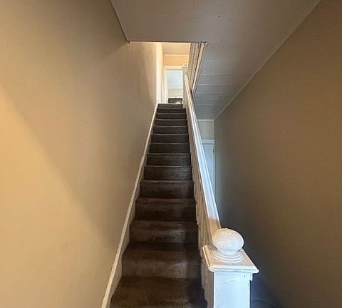 3rd image of 611 S Albemarle St #2