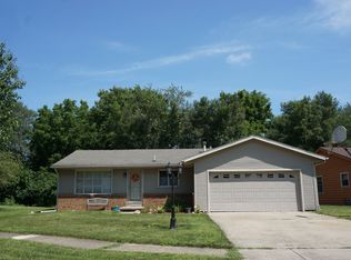 1912 Barberry Cir, Champaign, IL 61821