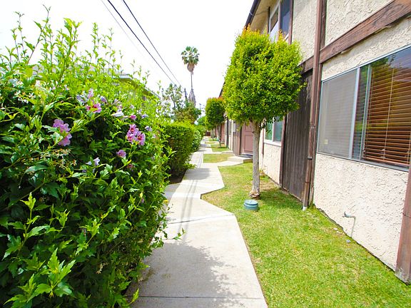 5th image of 3827 W Avenue 41 APT 16