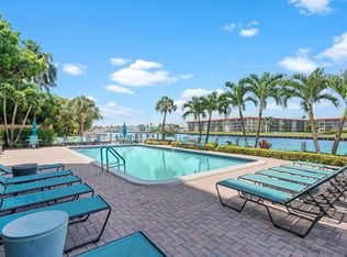 1150 Hillsboro Mile APT 312, Pompano Beach, FL 33062