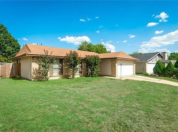 2nd image of 3501 Green Hill Dr