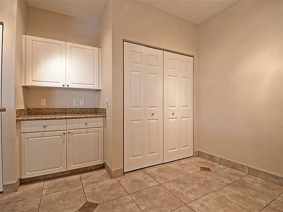5th image of 1725 Arbor Lakes Cir #1725