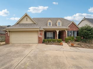 10104 E 91st Cir N, Owasso, OK 74055