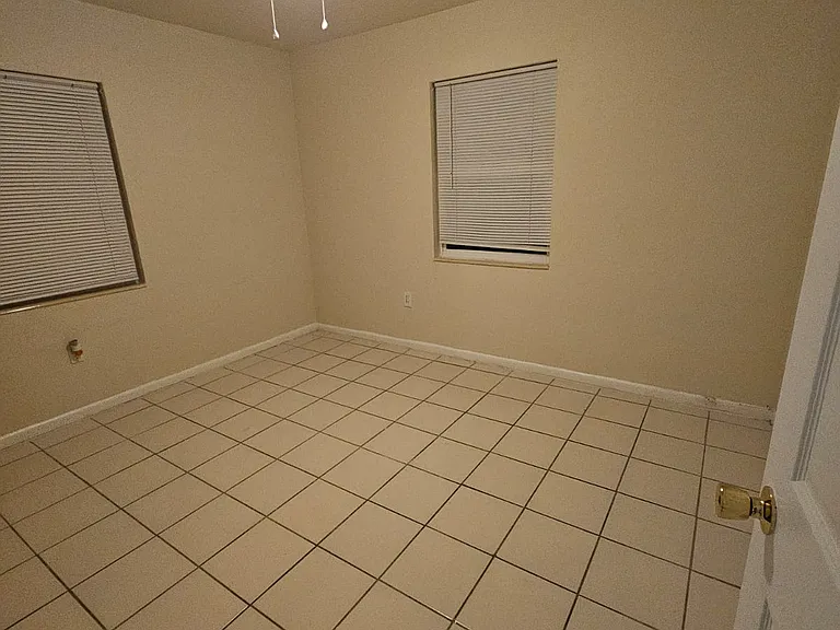21299 Coulton Ave #21303 — Photo 10