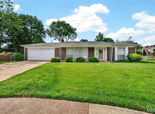 4542 Frederickton Ct, Saint Louis, MO 63128