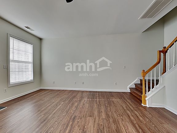 5th image of 1315 Emory Ln NW