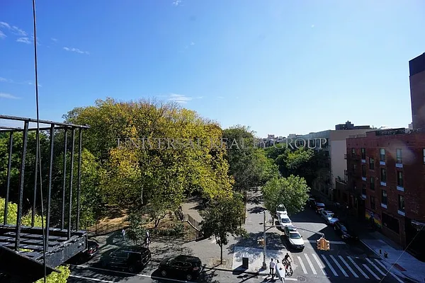 Rented by Universal Realty Group | media 11