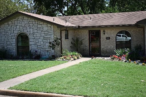 1st image of 303 Wanda Dr