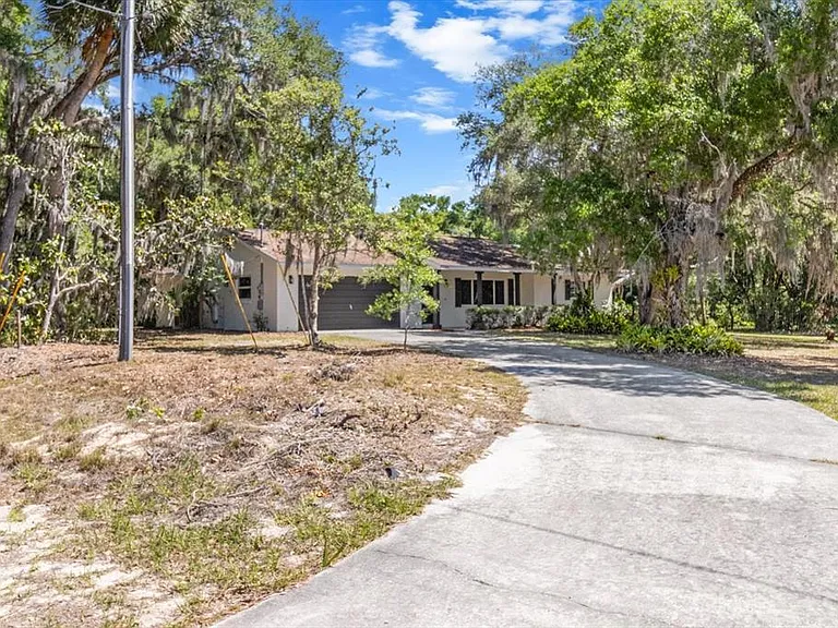 1255 S Estate Point — Photo 40