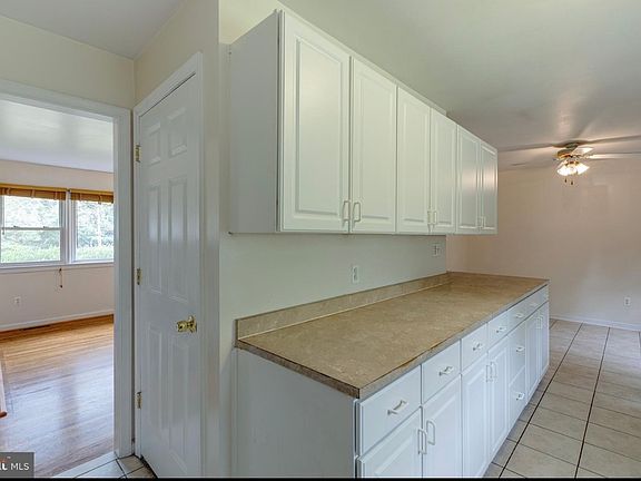 4th image of 1168 Reston Ave