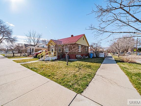 3rd image of 557 N 9th Ave