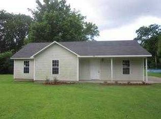 231 E McFarlin Ave, Henning, TN 38041