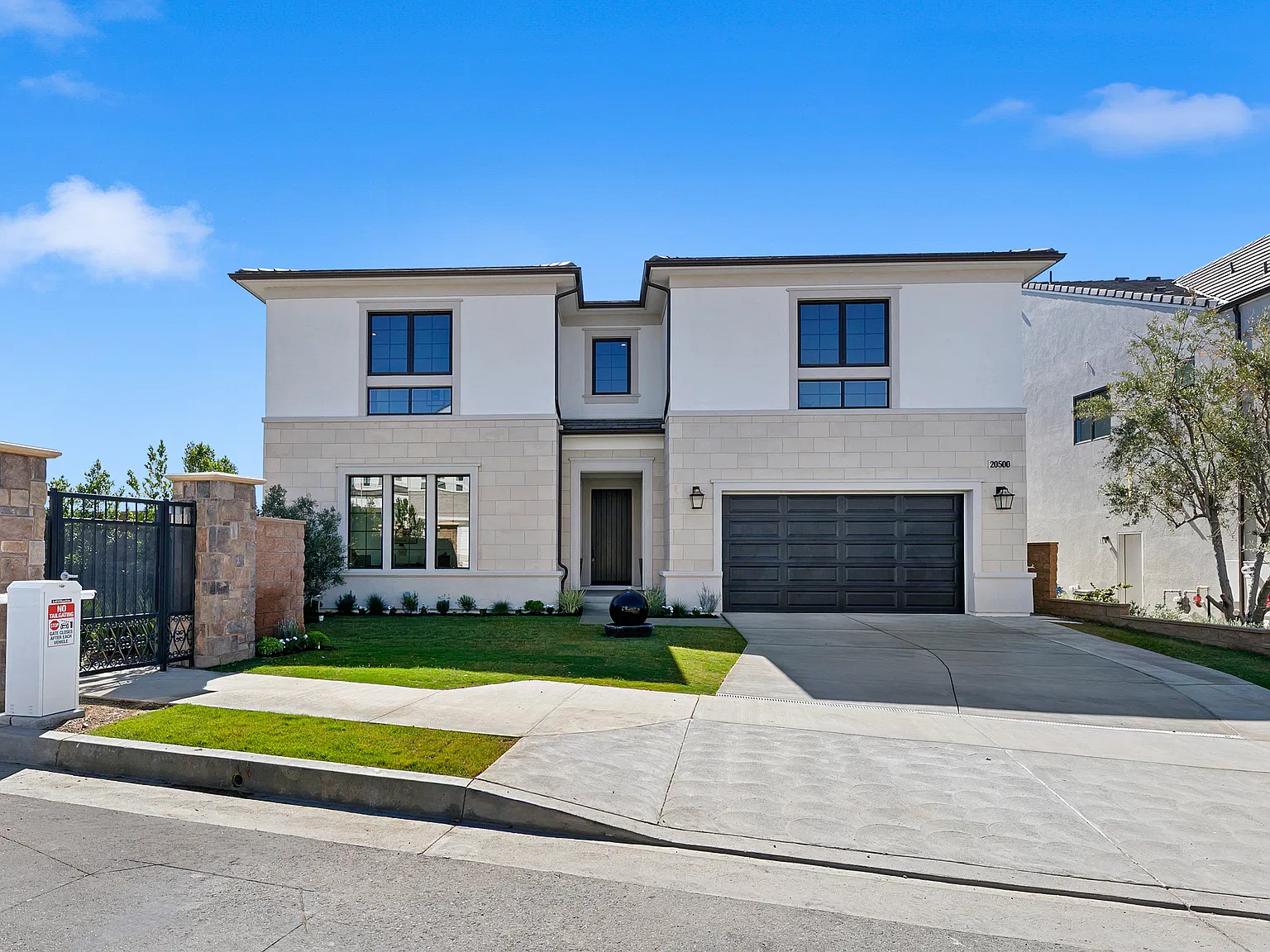 5 bed, 4.5 bath, $12,500 — Photo 3