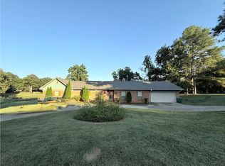 6025 Castle Rd, Vicksburg, MS 39180