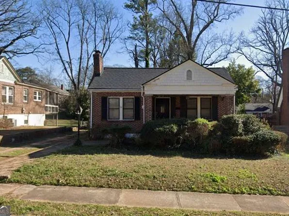 1934 Walker Ave, College Park, GA 30337