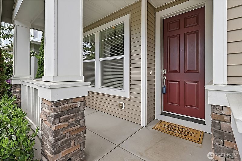 3rd image of 2729 85th Avenue NE