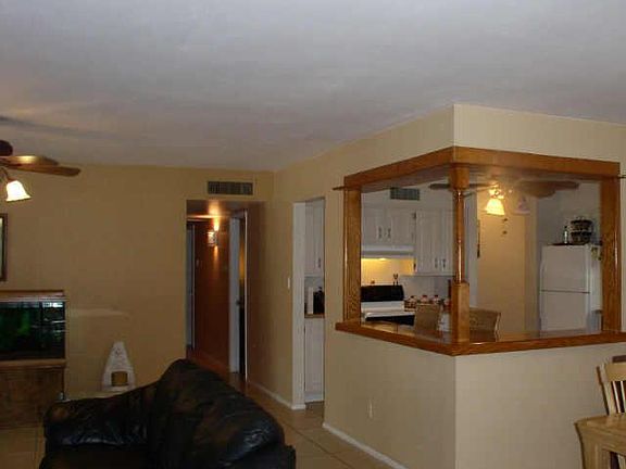 3rd image of 415 S LILA Circle