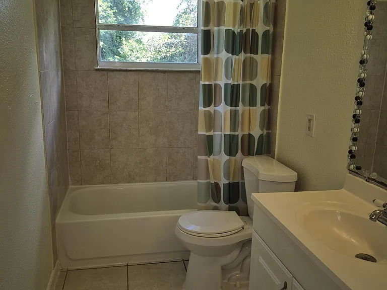 819 Cedar Dr — Photo 7