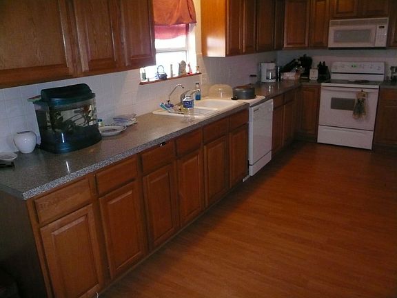 2nd image of 62 Lake Crest Dr