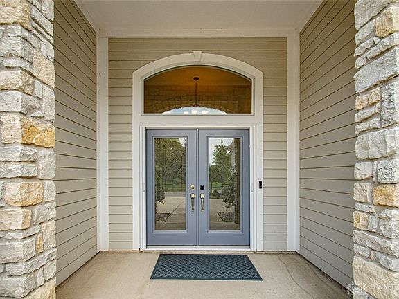 4th image of 715 Yankee Trace Dr