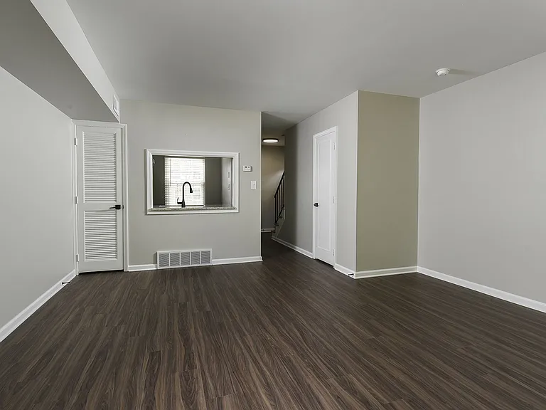River Oaks Townhomes at Fox Chapel — Photo 17