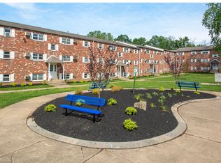 831 Cedar Ave APT L2, Bensalem, PA