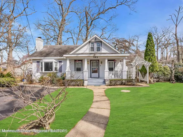 183 Chatham Avenue, Oakhurst, NJ 07755