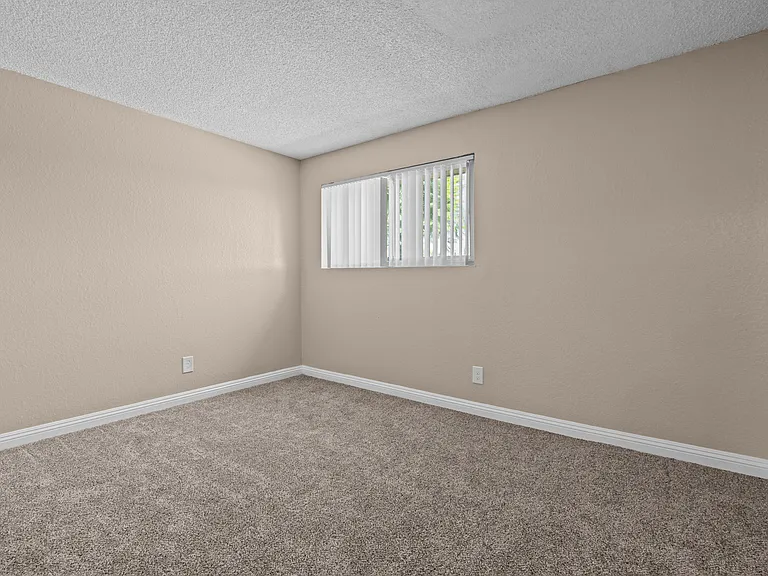 Park Place Apartments — Photo 12