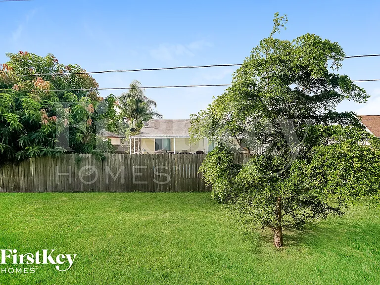 8432 Grove Rd — Photo 15
