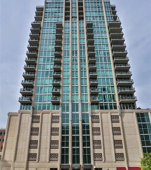 4909 Laclede Ave #801 — Photo 1