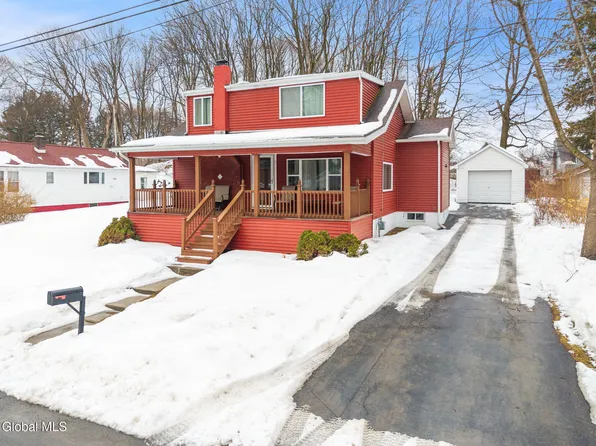 31 Cooper Avenue, Troy, NY 12180