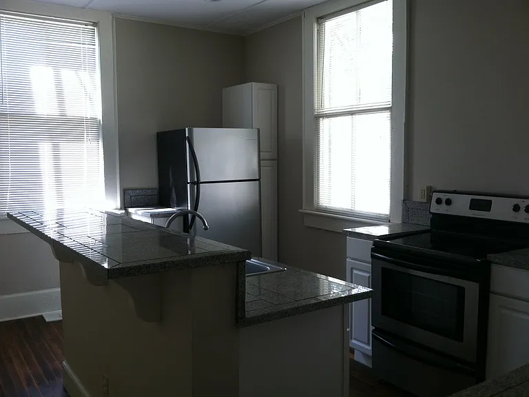 309 Rutherford St #B — Photo 2
