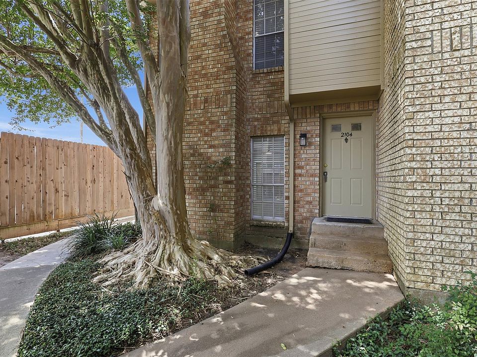 1st image of 1515 Sandy Springs Rd #2104