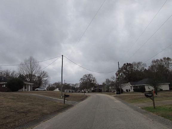 4th image of 3005 Barlett Dr