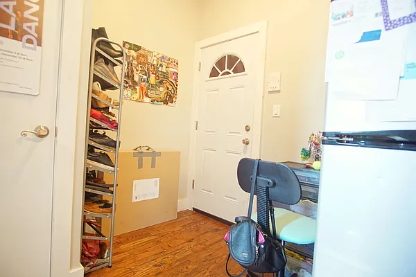 Rented by Lofts and Flats LLC | media 23